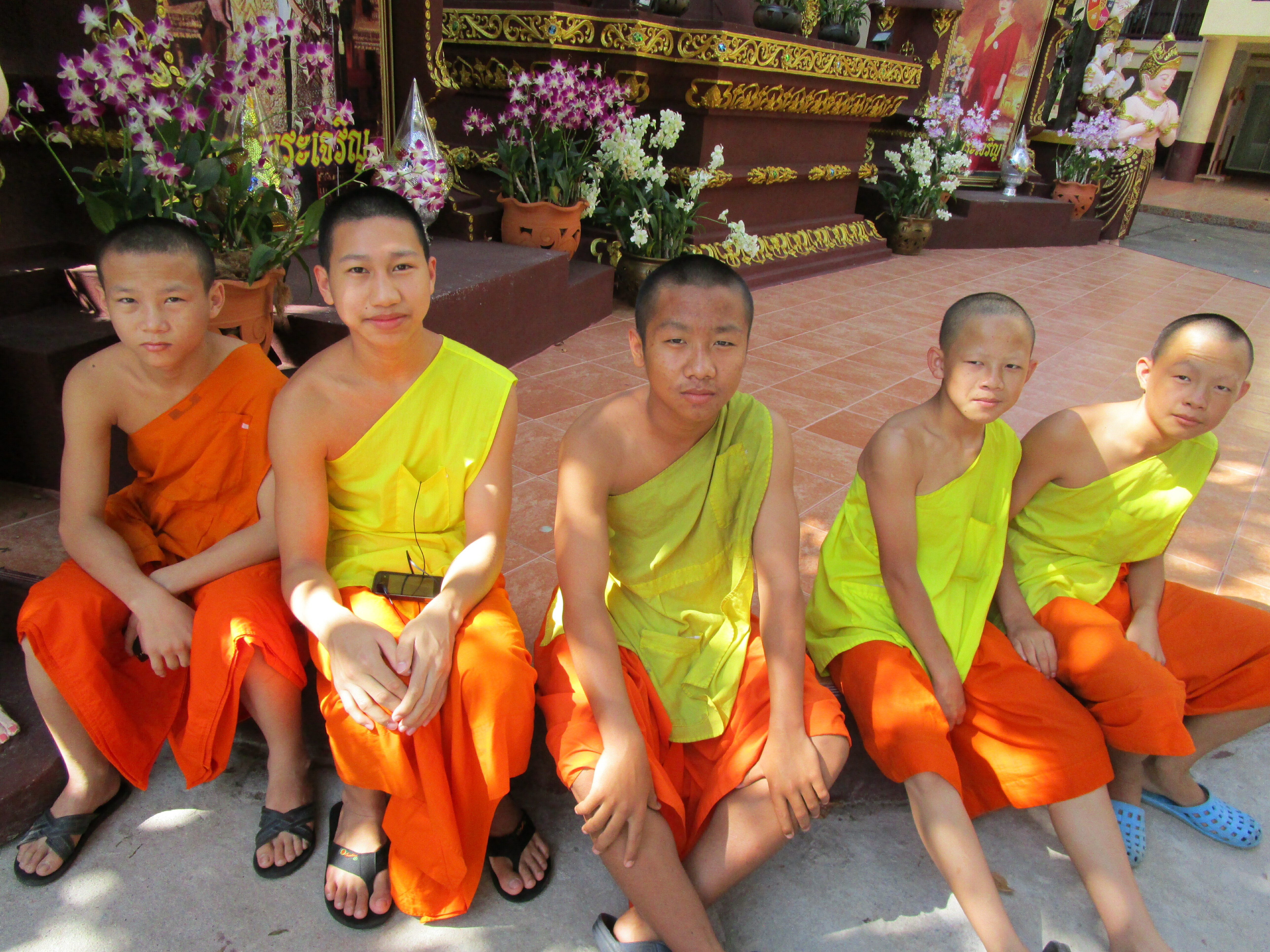 Enseigner a des moines bouddhistes 