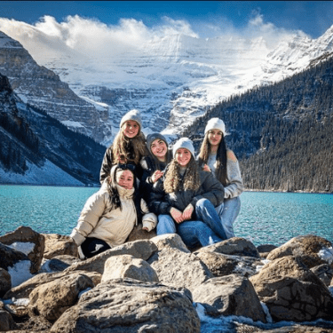 Programme scolaire du Medicine Hat Public School District au Canada avec Information Planet : séjour linguistique en anglais pour étudiants internationaux dans un cadre accueillant.